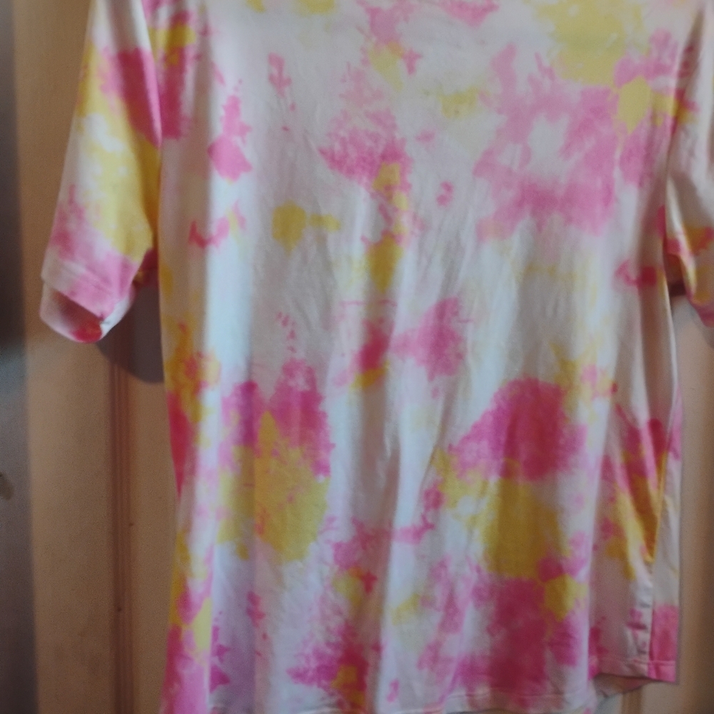 Lion King Hakuna Matata Tie-Dye T-Shirt - Picture 8 of 9